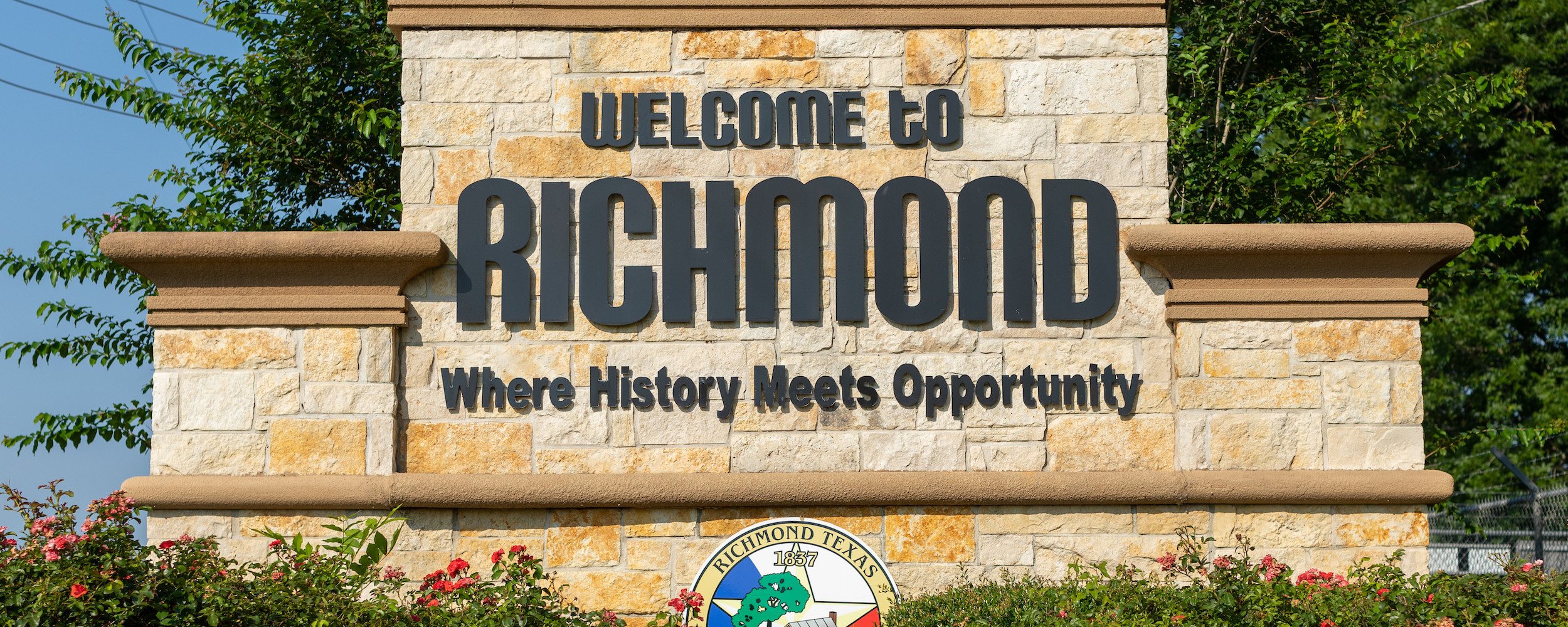Welcome to Richmond sign with slogan "where history meets opportunity"