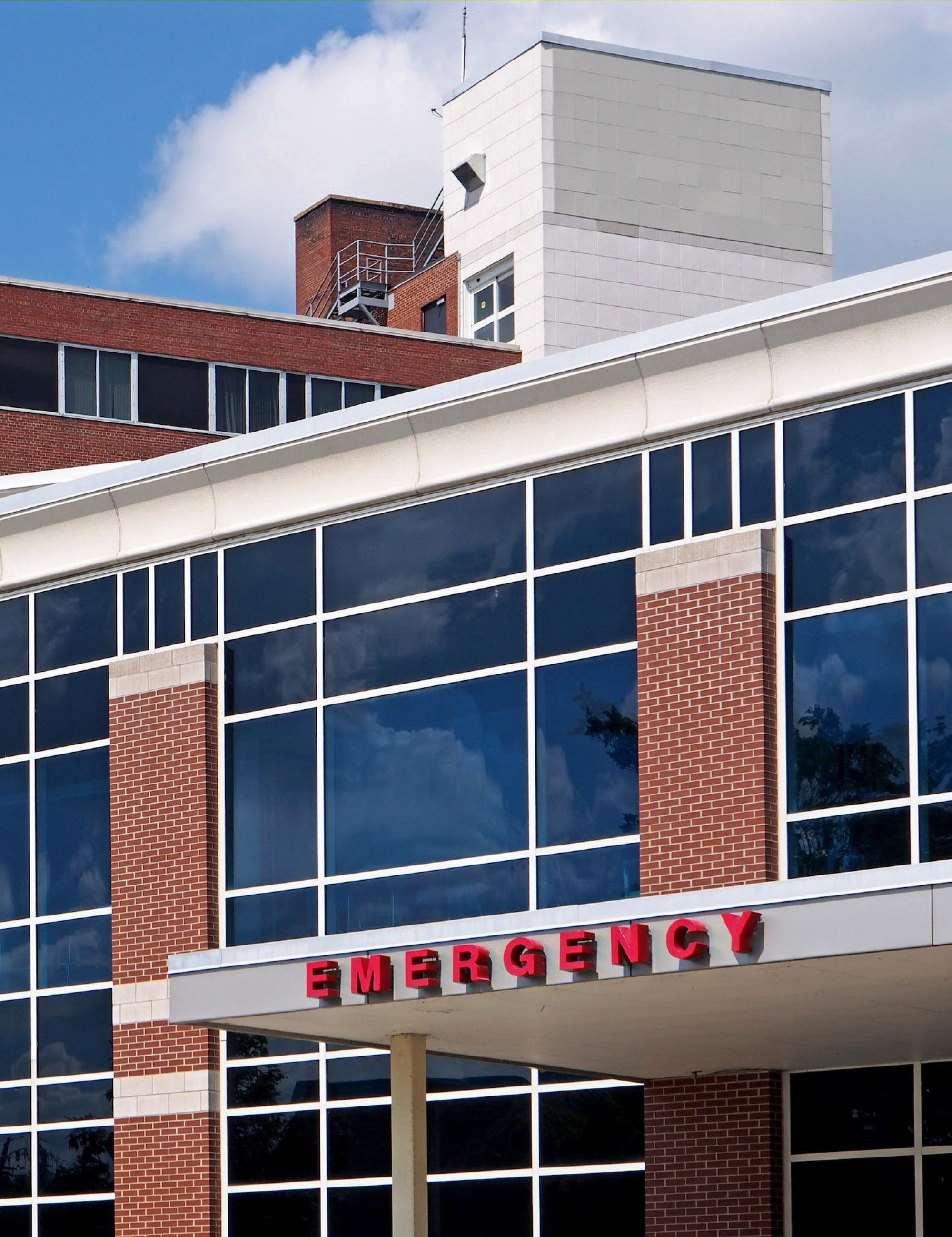 photo of hospital emergency room